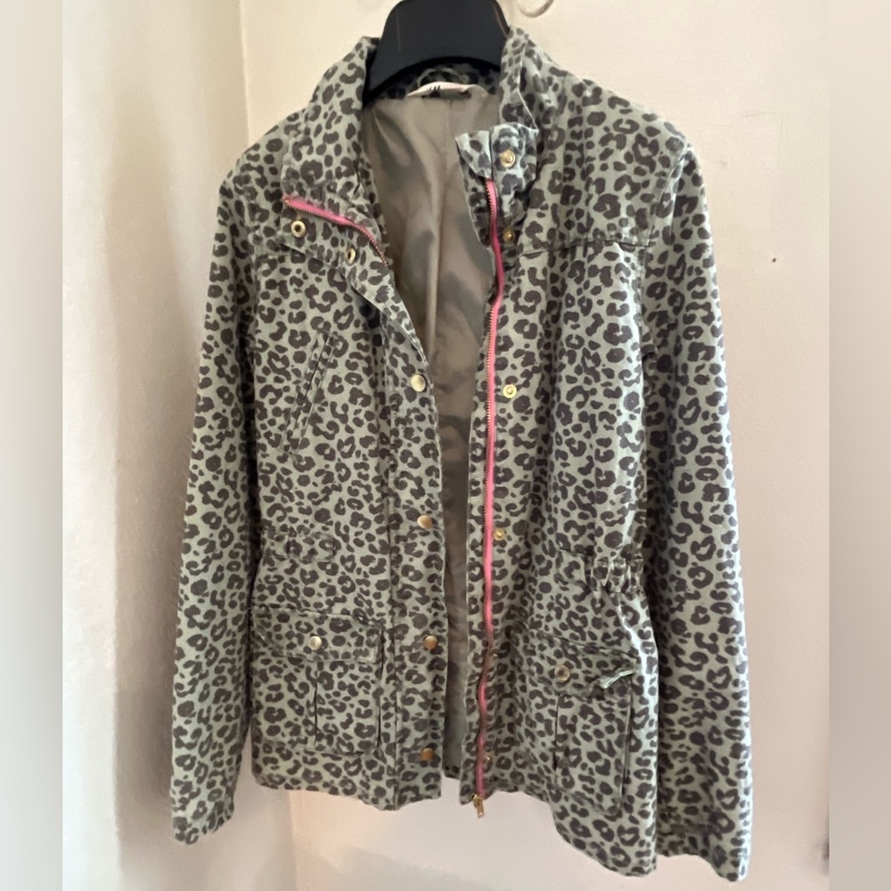 H&M green and grey leopard print jacker